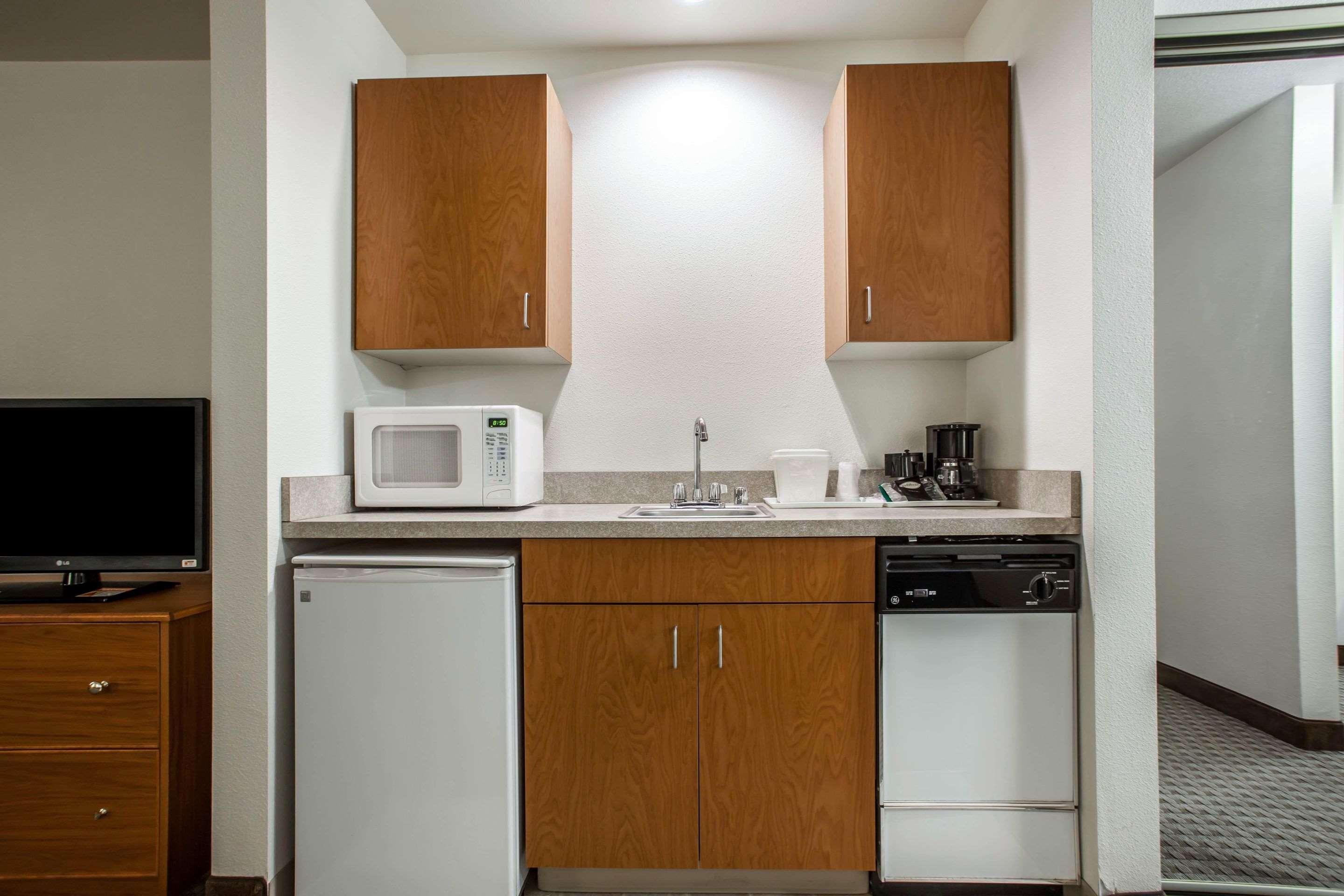 Quality Inn & Suites Federal Way - Seattle Dış mekan fotoğraf